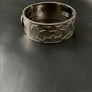 Coach hinged bangle